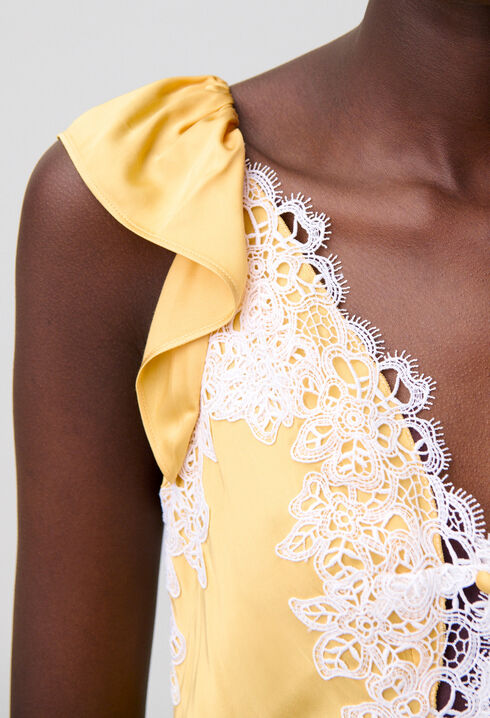 Robe satin dentelle