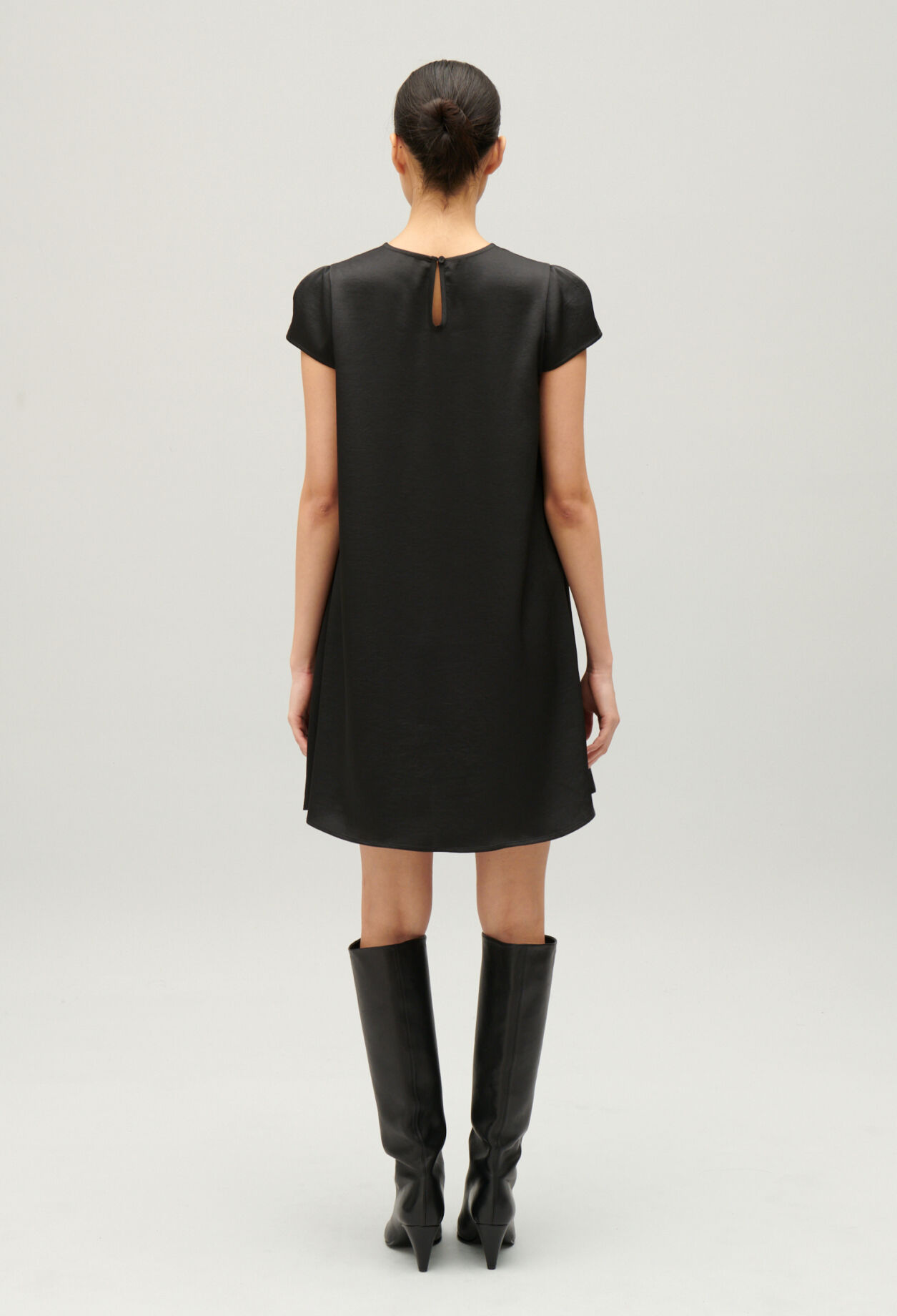 Robe courte babydoll fluide