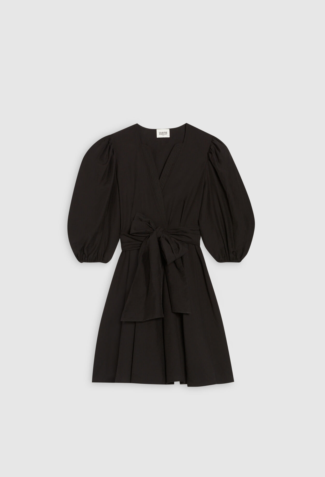 Kurzes ausgestelltes Kleid