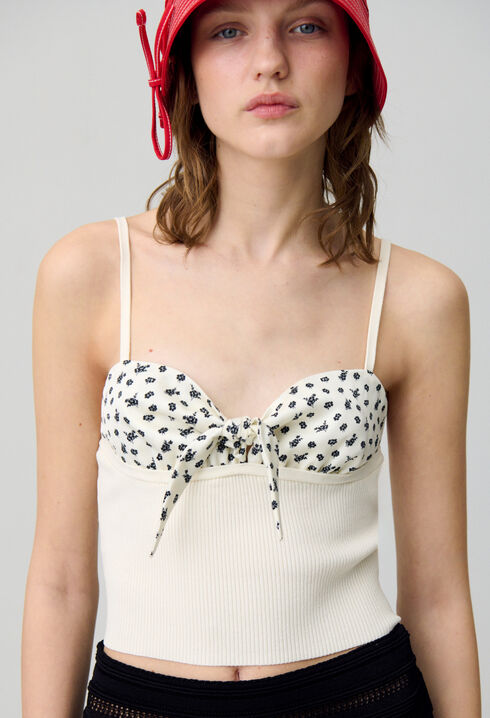 Fine Knit V-Neck Top