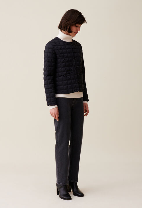 Short Buttoned Light Puffer