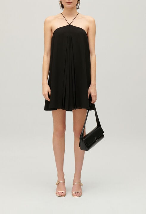Robe courte plissée noire