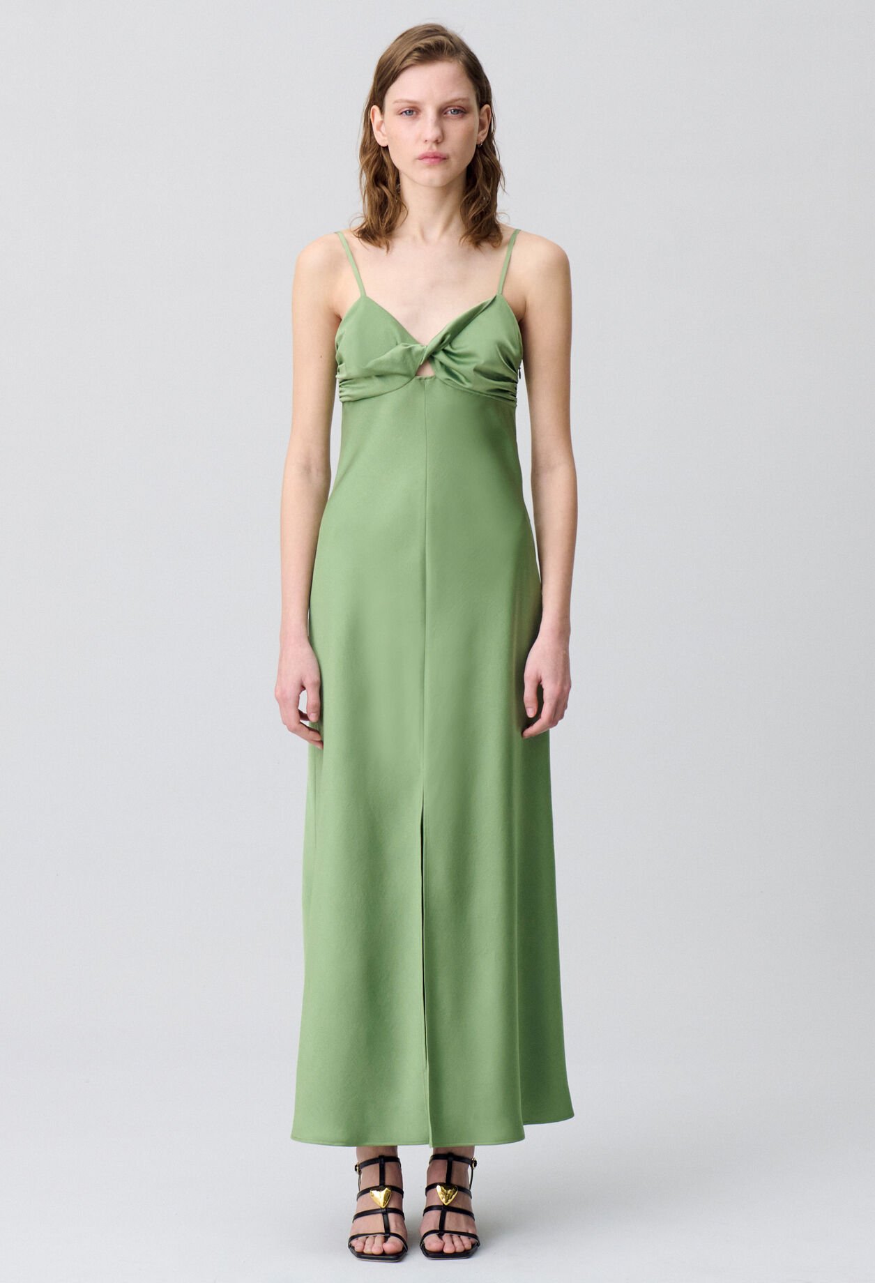 Robe longue satinée