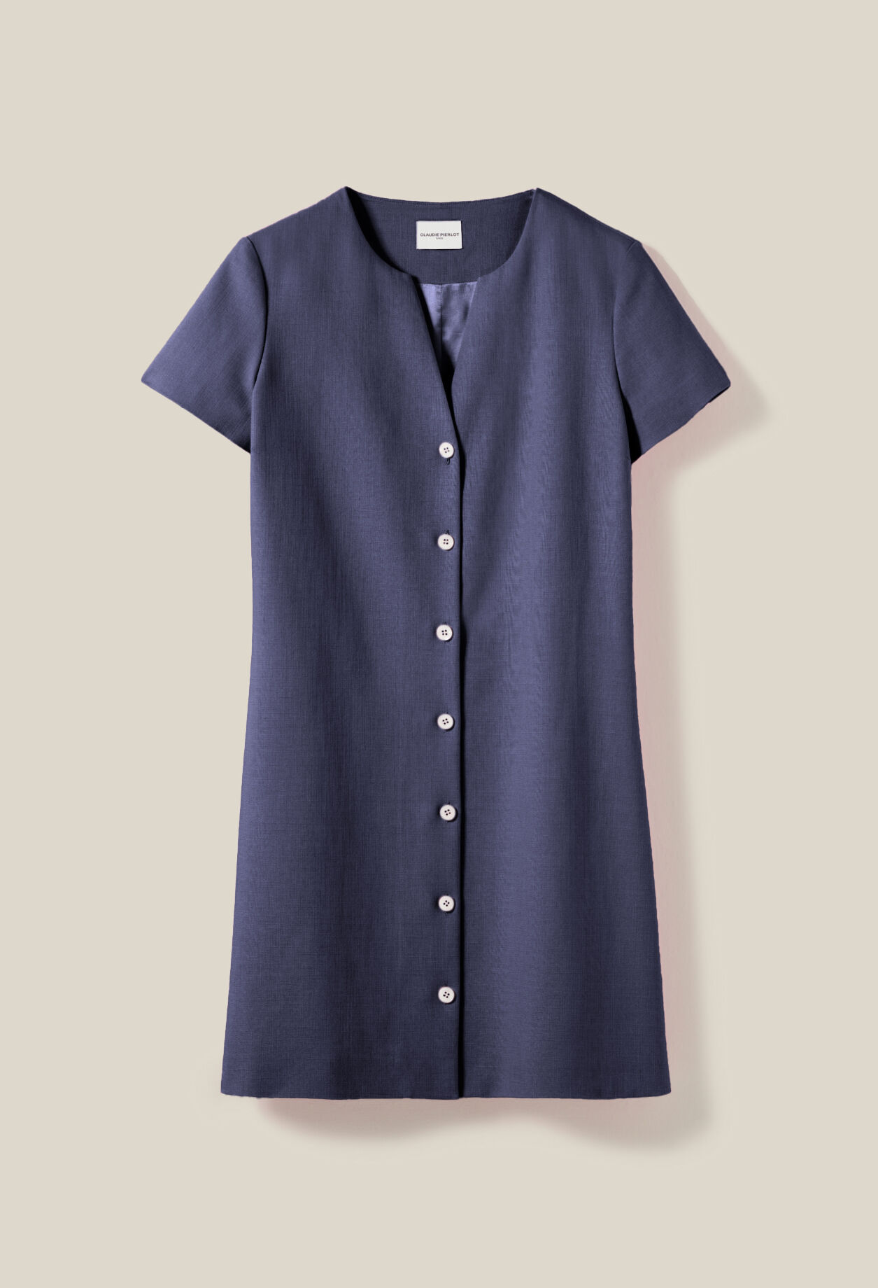 Kurzes Kleid mit Knöpfen