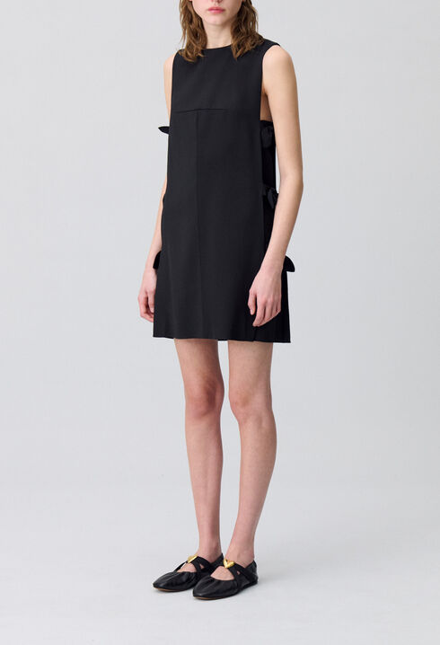 Robe courte n&oelig;uds