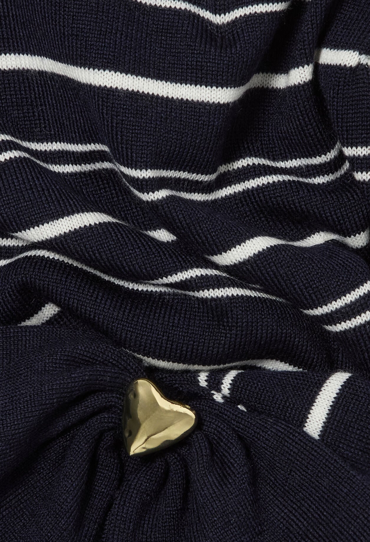Gestreifter Strickpullover Herz