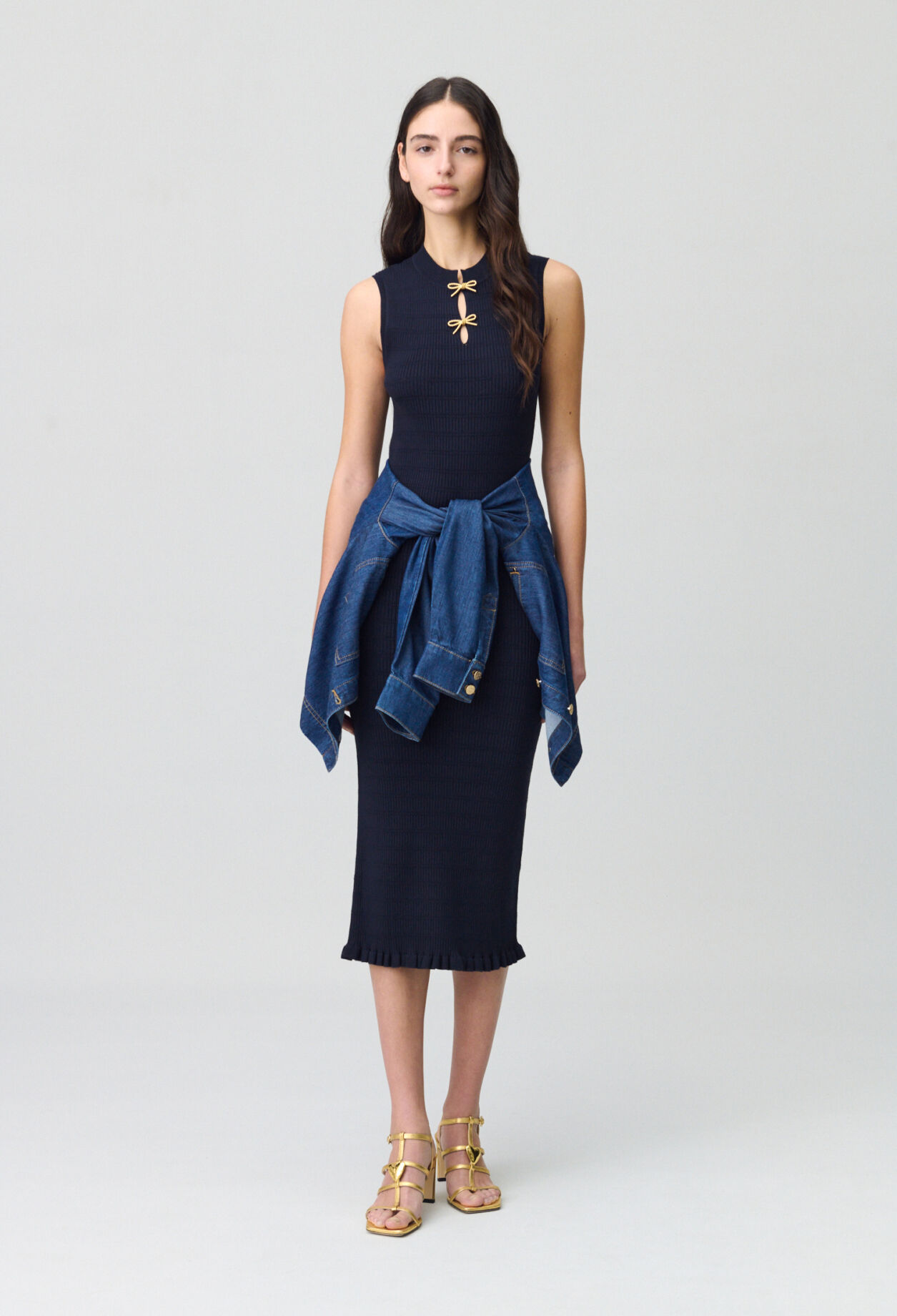 Long knit dress with bows