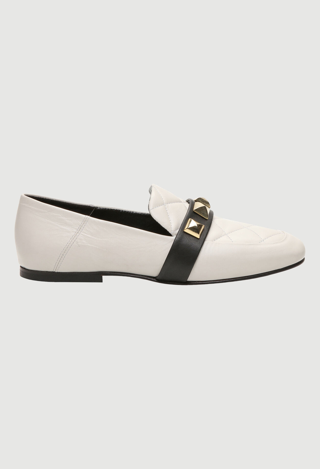 Mocassins à clous