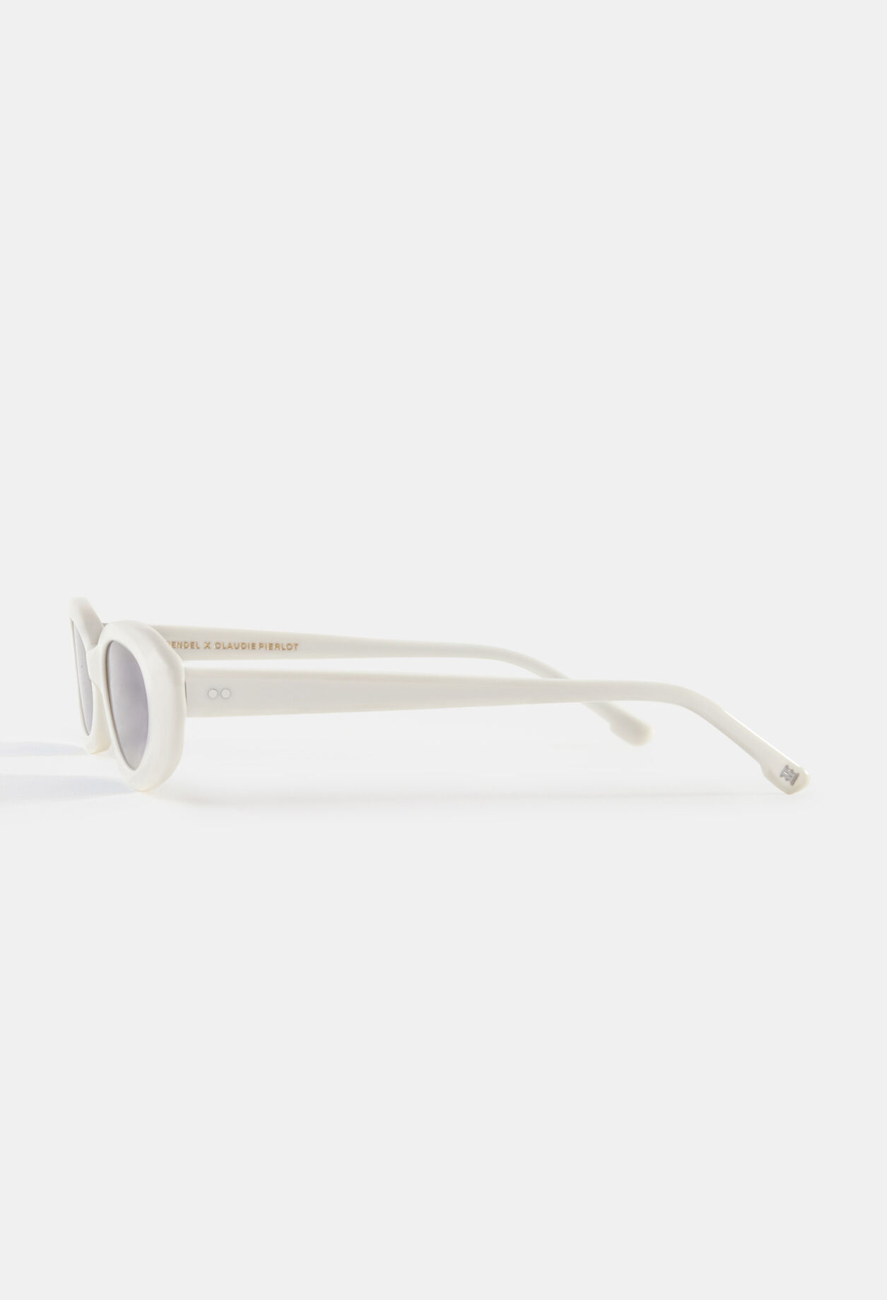 Oval sunglasses 