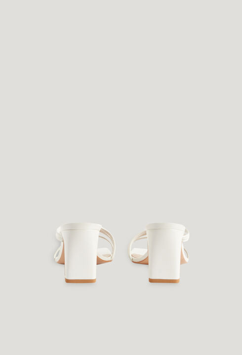 Sandales fines brides nacre