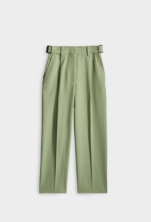 Pleated trousers