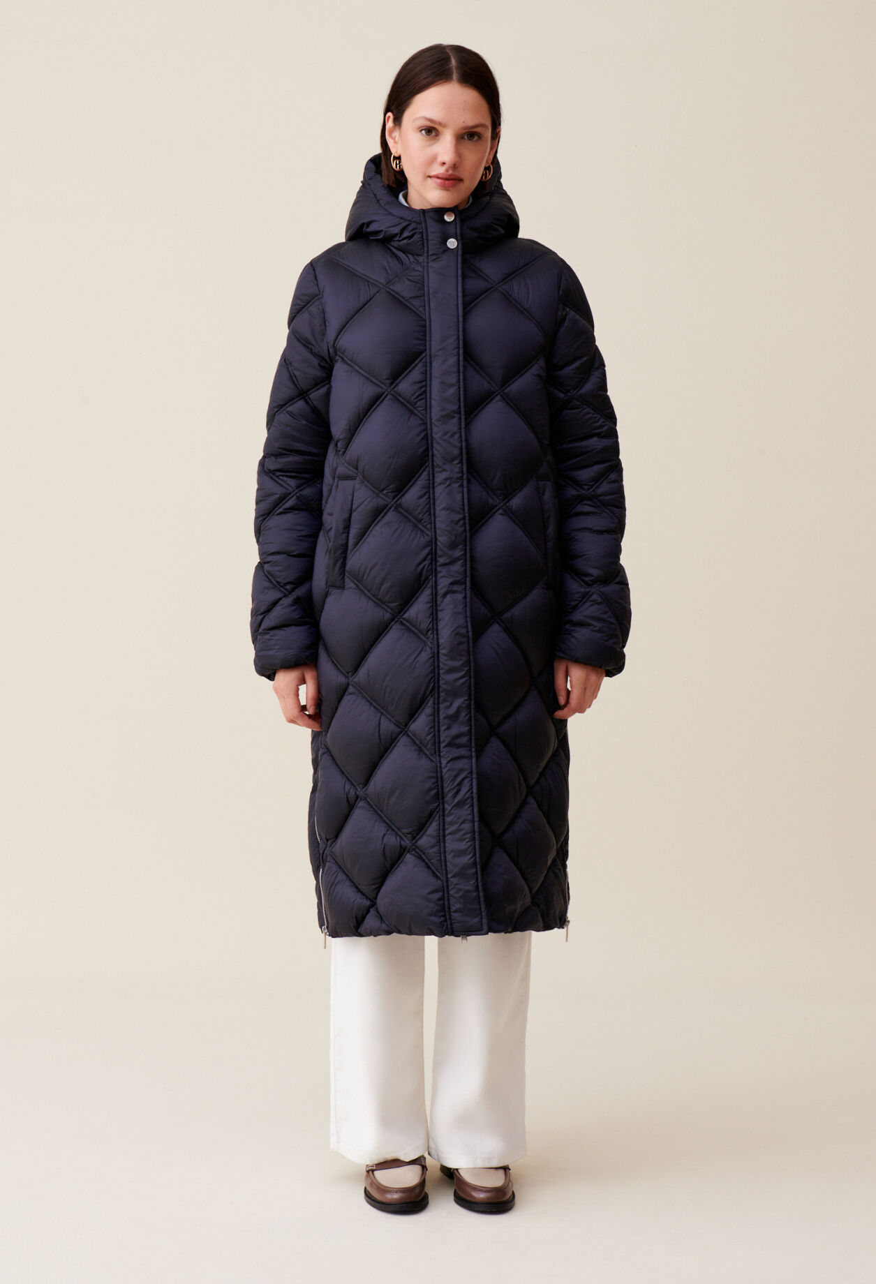 Lange Steppjacke Kapuze