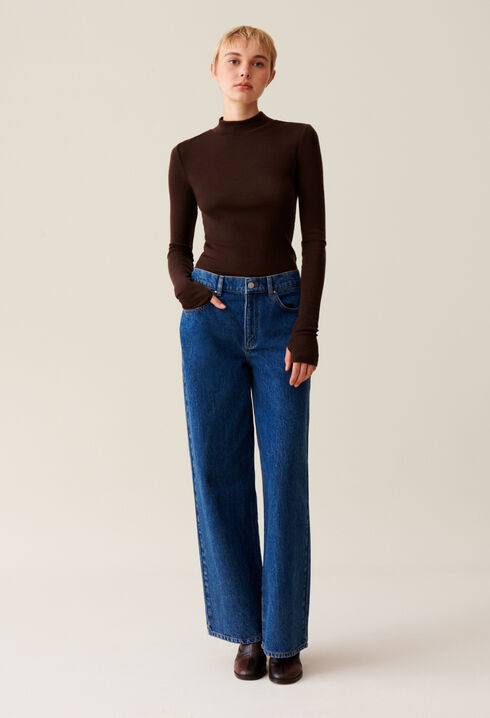 Wool top with long sleeves