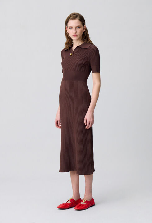 Knielanges Strickkleid