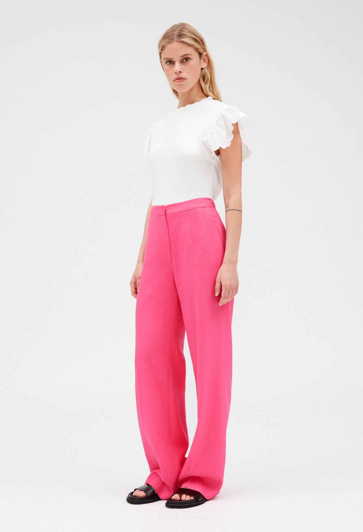 Off-white short-sleeved ruffled top