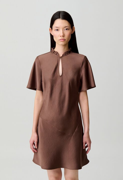 Kurzes Fließendes Kleid