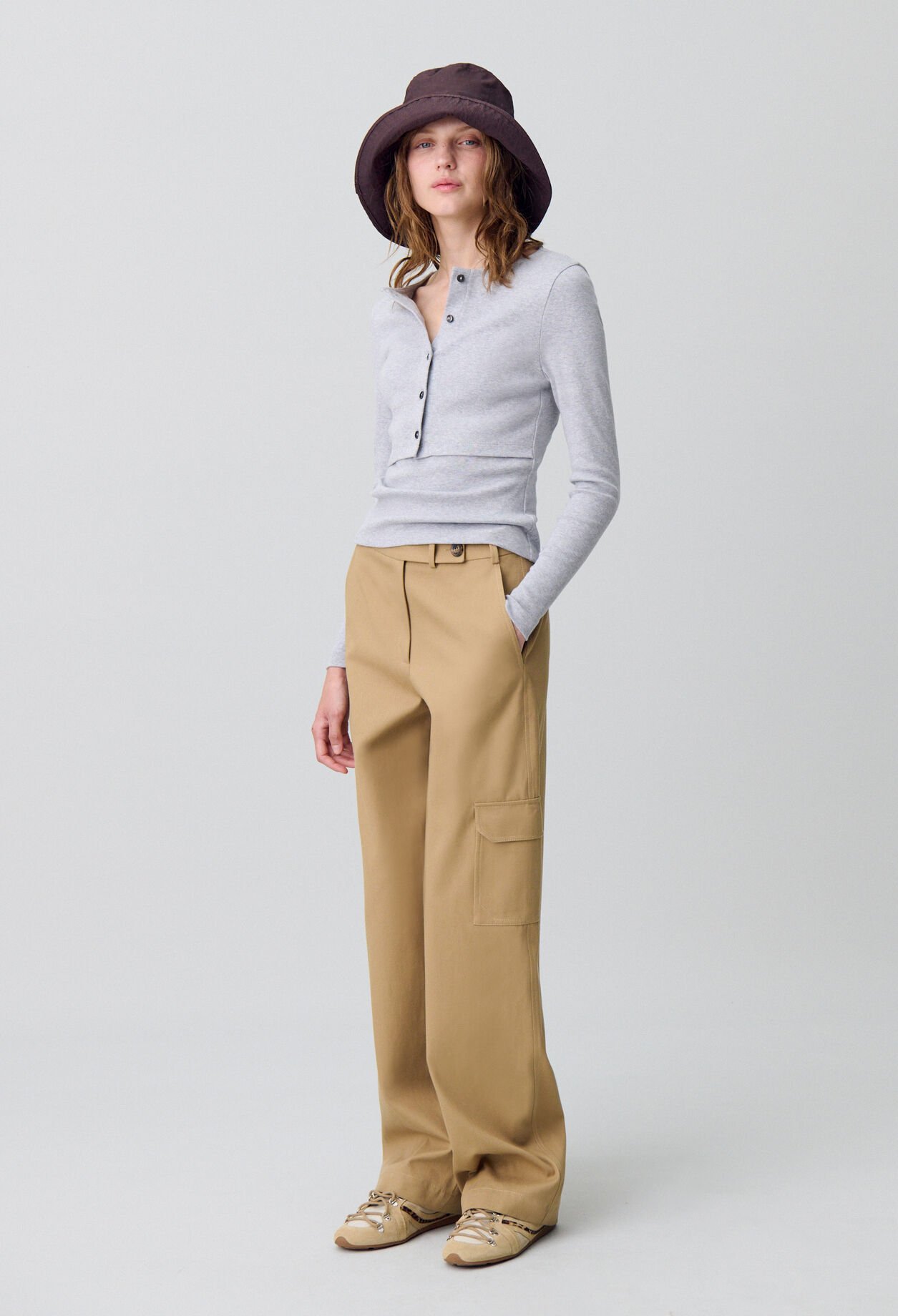 Set aus T-Shirt und Strickjacke