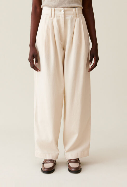Wide pleated denim trousers