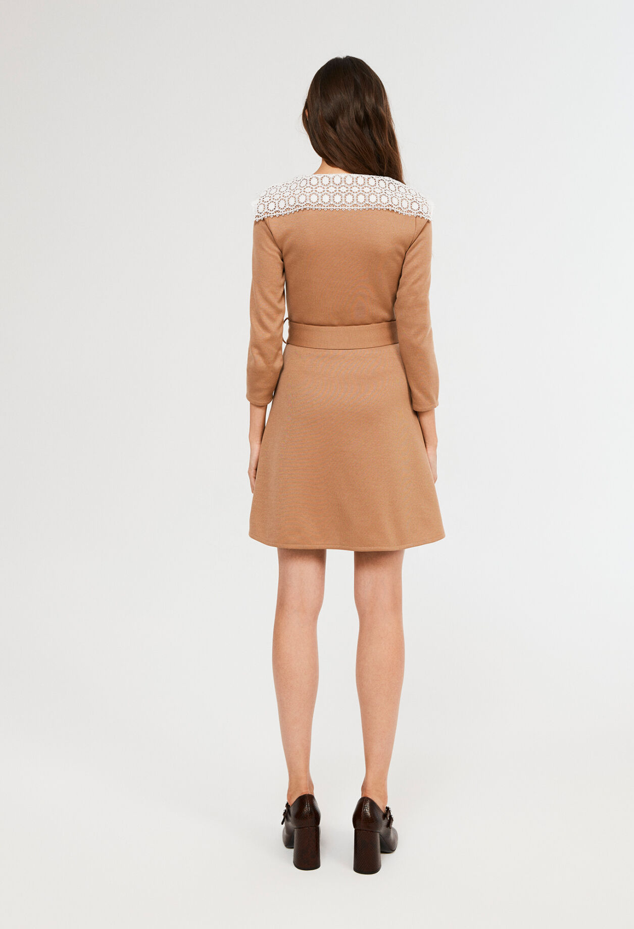Robe courte