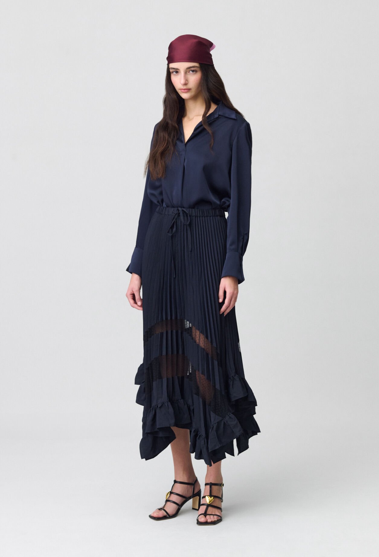 Jupe midi plissée et asymétrique