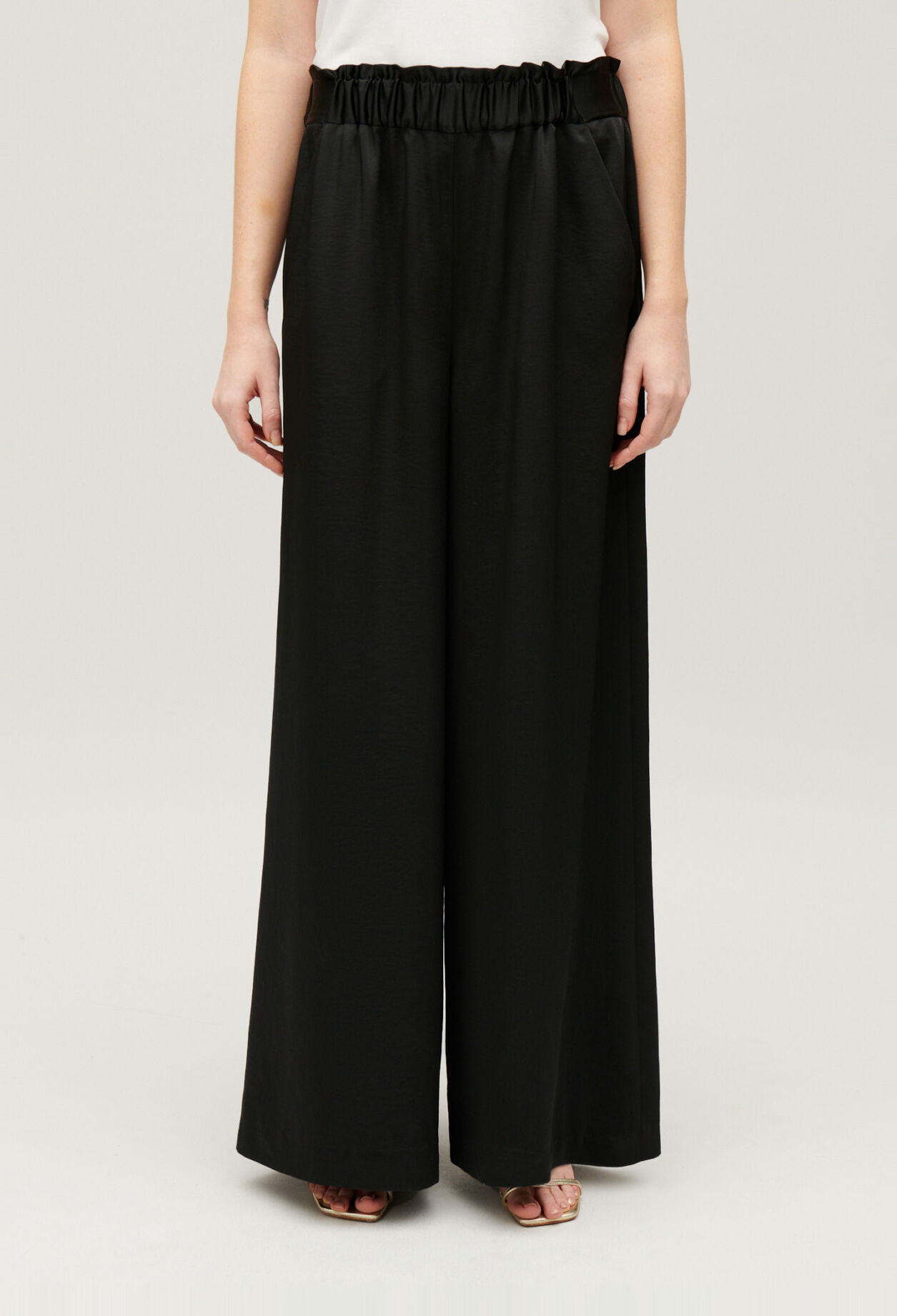 Pantalon large taille smock&eacute;e
