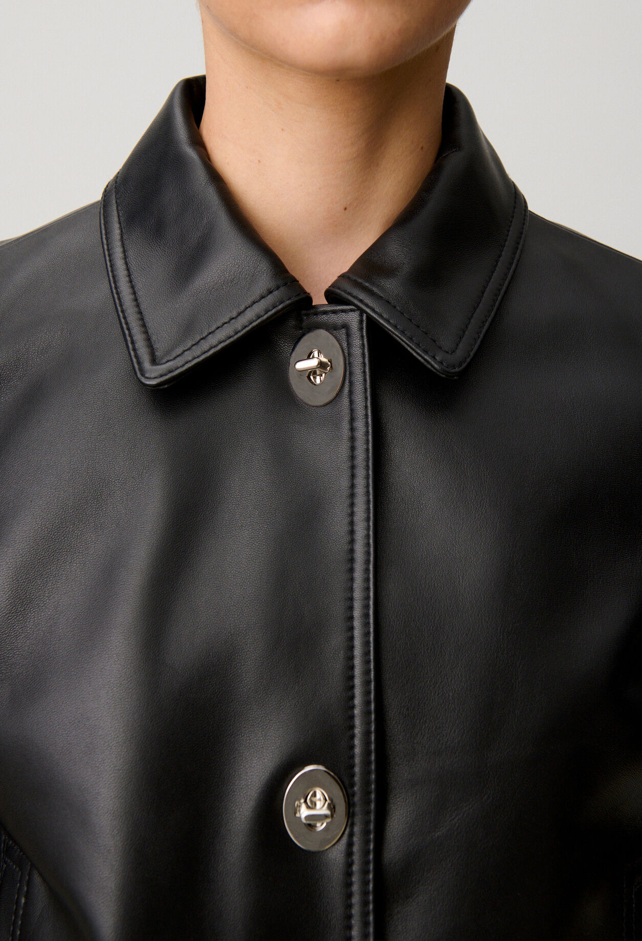Veste courte cuir
