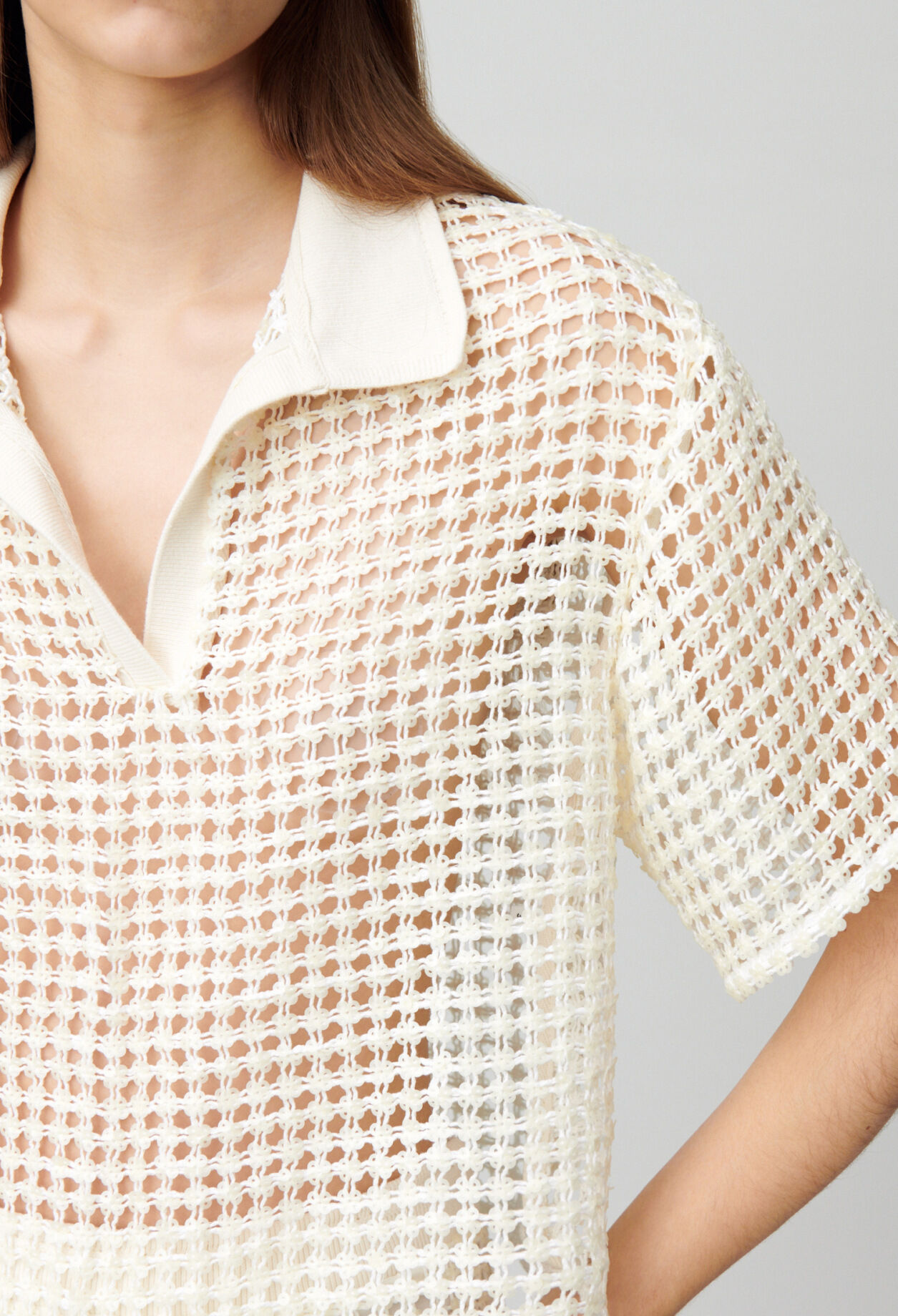 Short-sleeved crochet top