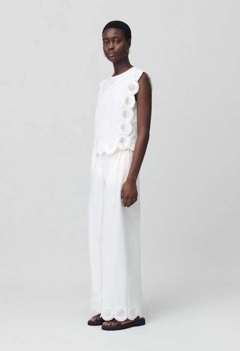 Blouse sans manches brodée