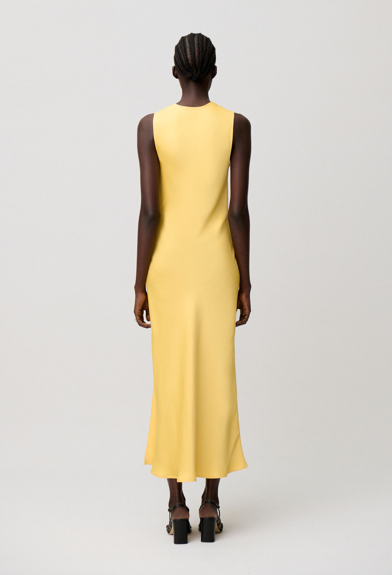 Robe satin fluide