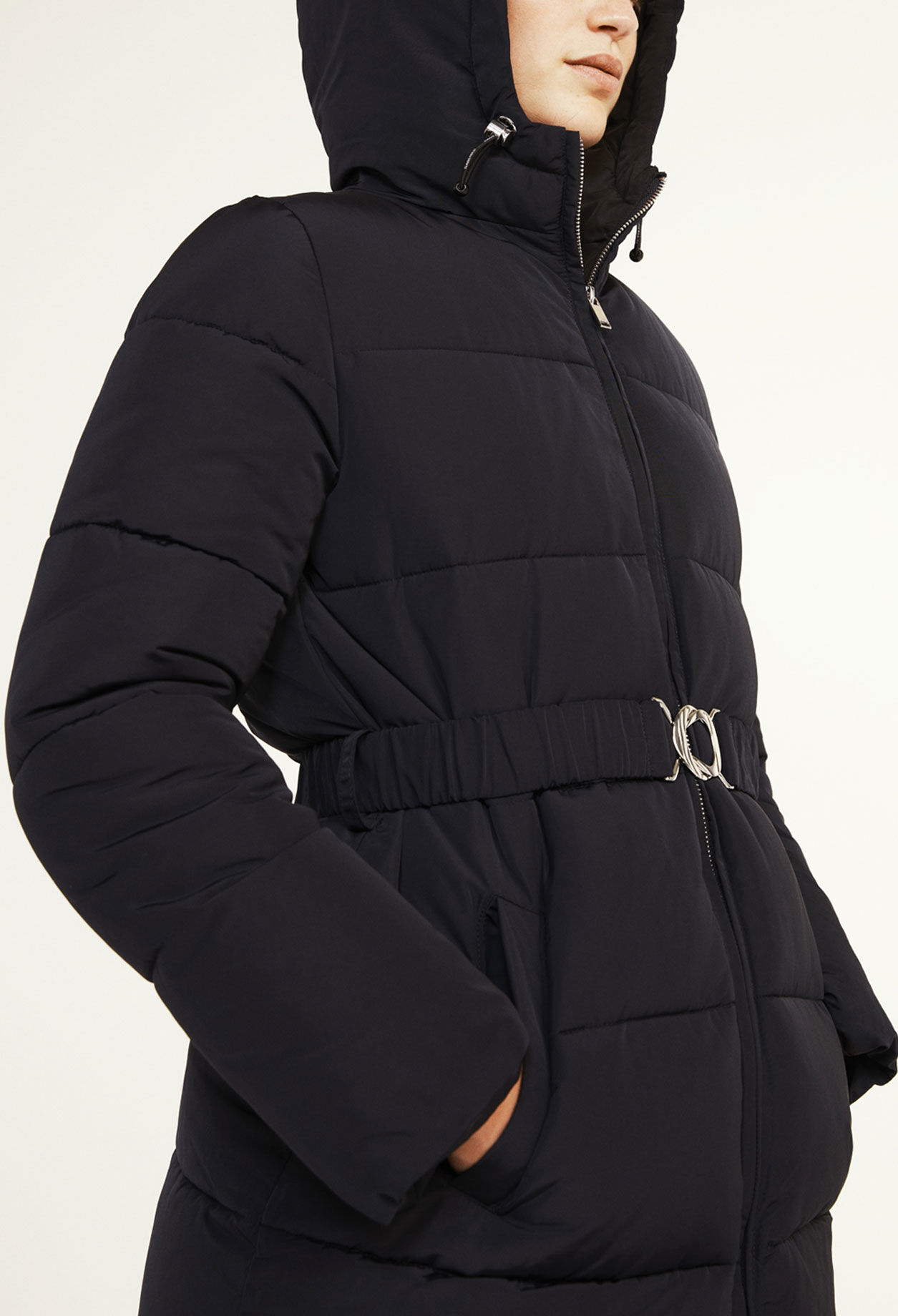 Daunenjacke mit Kapuze