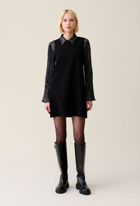 Robe courte sans manches