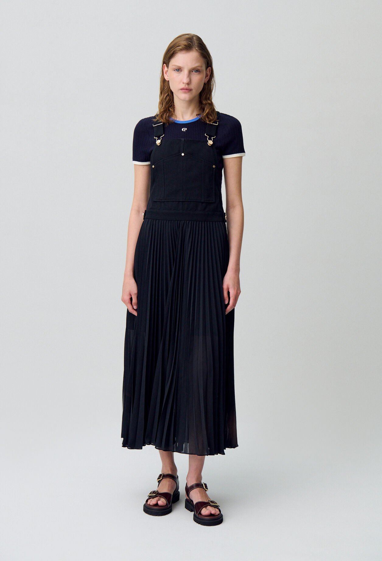Plissiertes Maxikleid