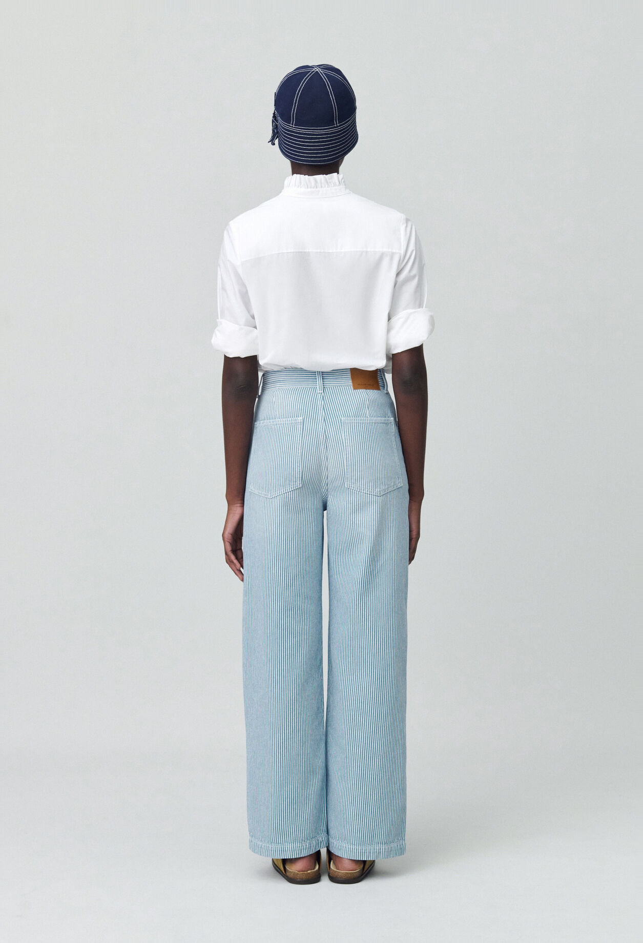 Jean large d&eacute;lav&eacute;