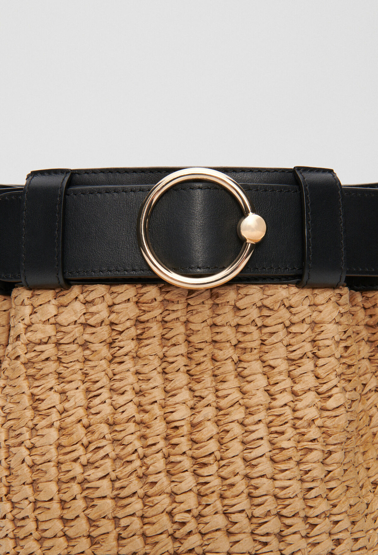 Eimer-Tasche aus Öko-Leder