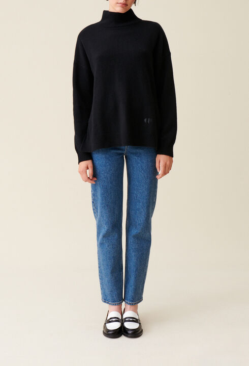 Black cashmere jumper with high neck