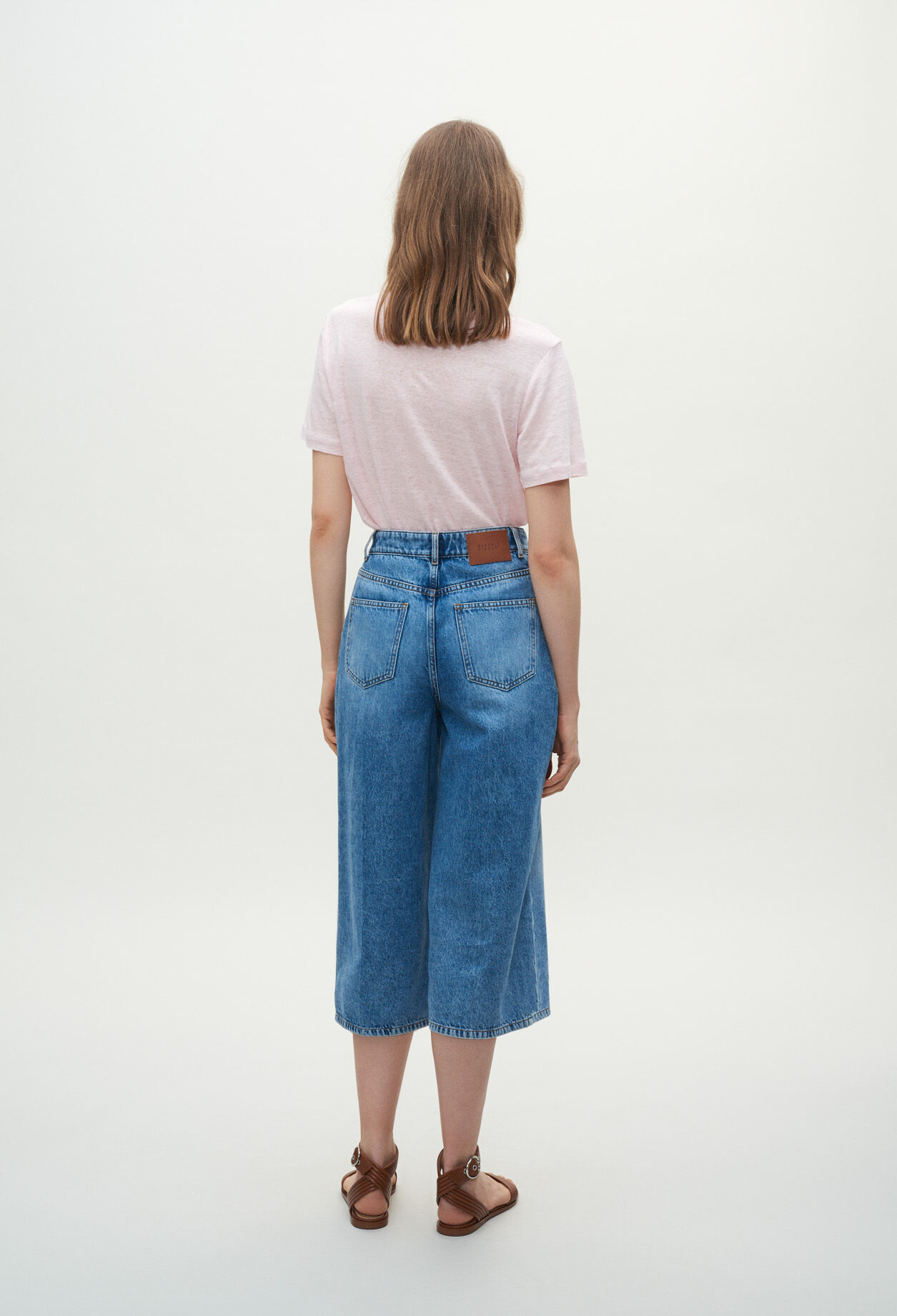 Short-sleeved T-shirt