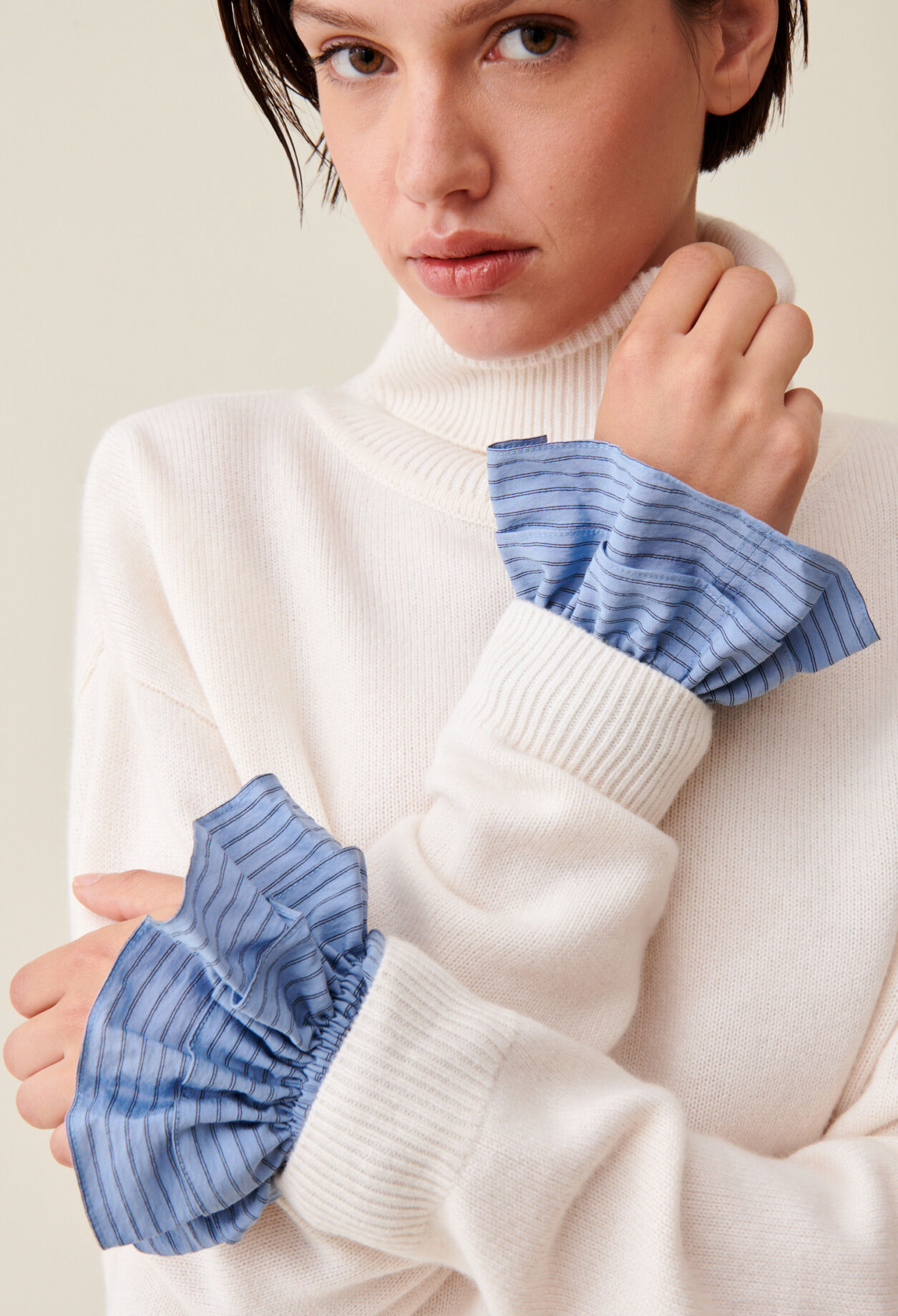 Poignets effet chemise fronces