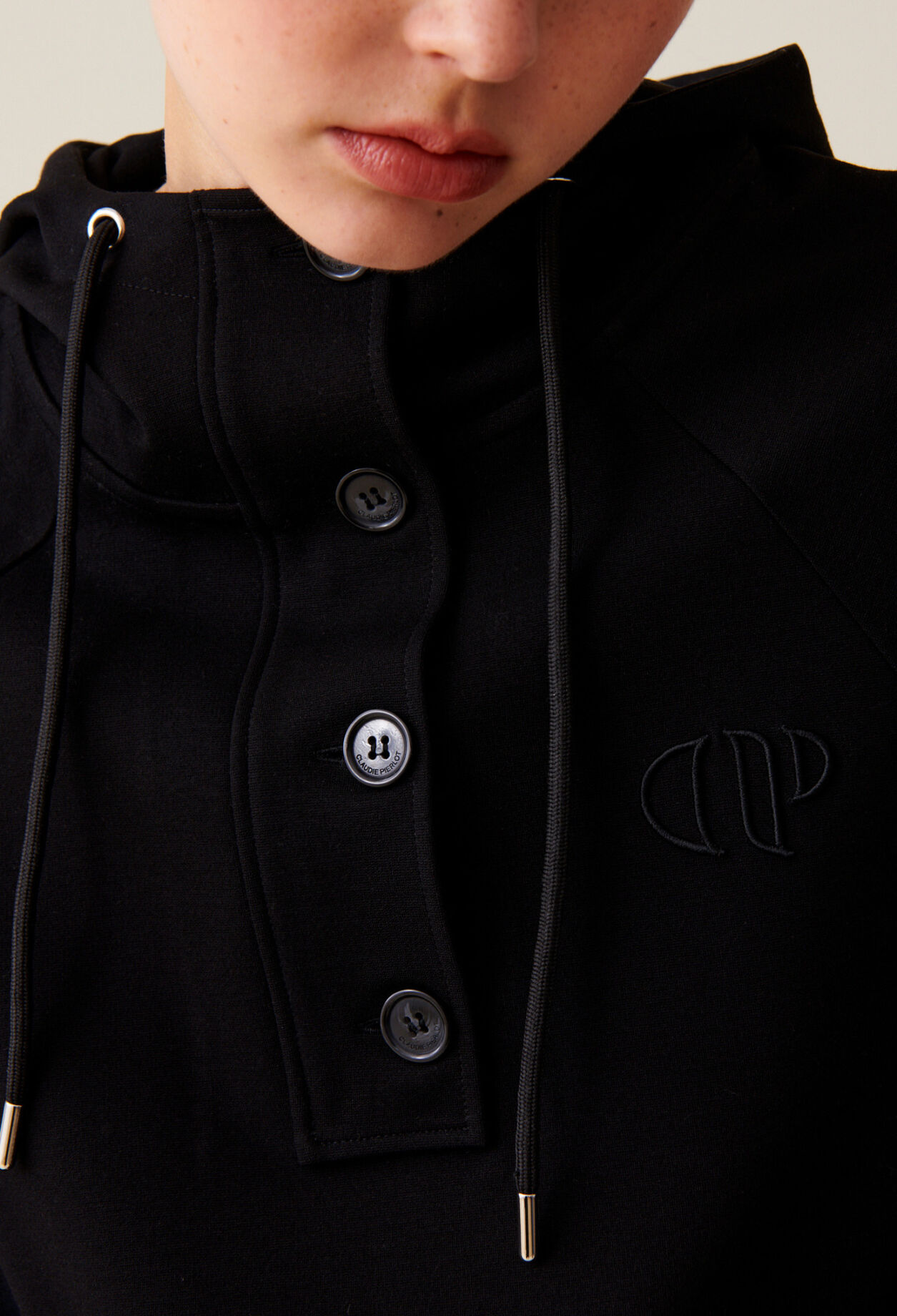 Schwarzes Kapuzen Sweatshirt