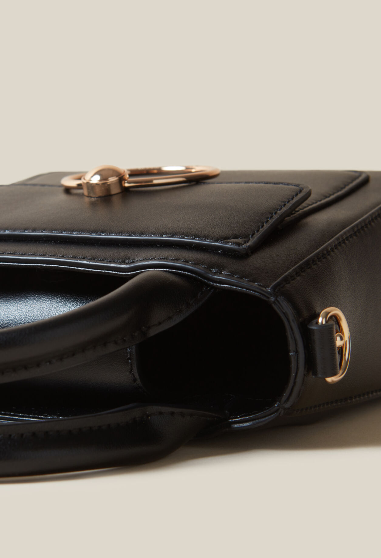Mini Anouck smooth leather bag