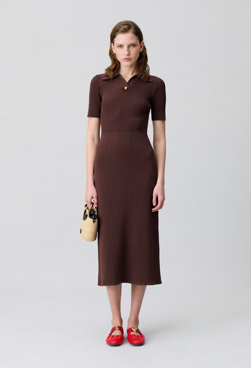 Knielanges Strickkleid