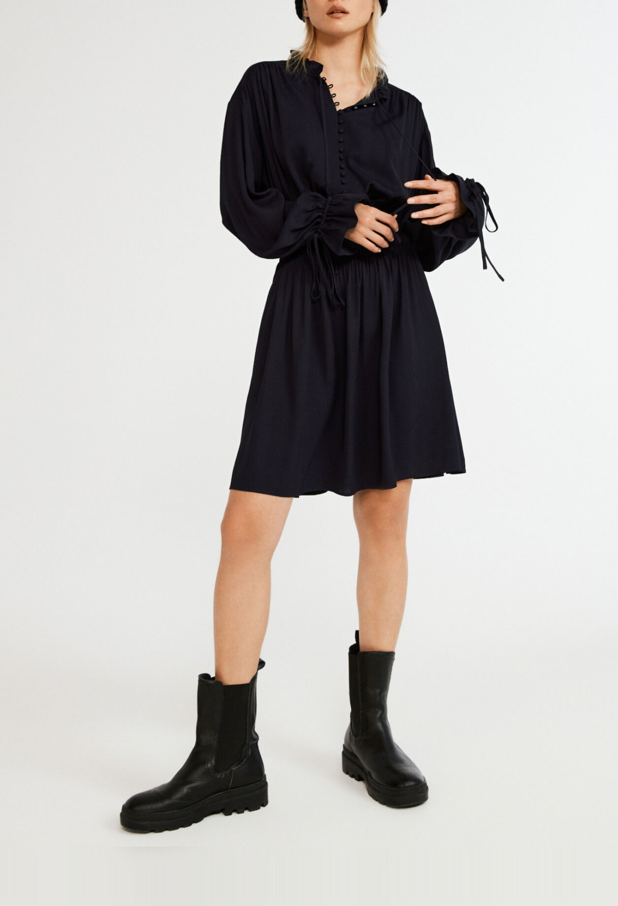 Kurzes Kleid