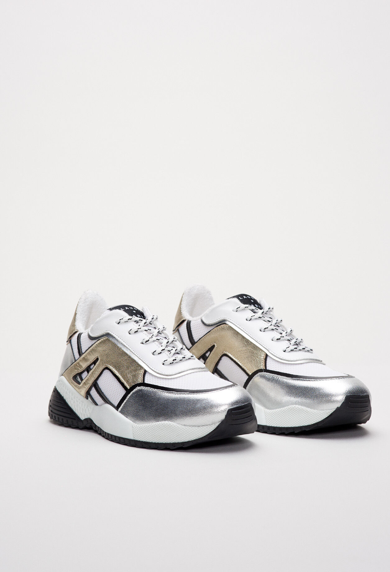 Metallic trainer