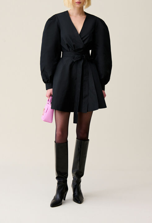 Black short dress balloon sleeves