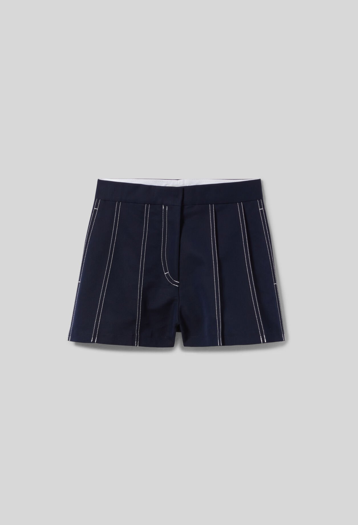 Pleated Contrast Shorts