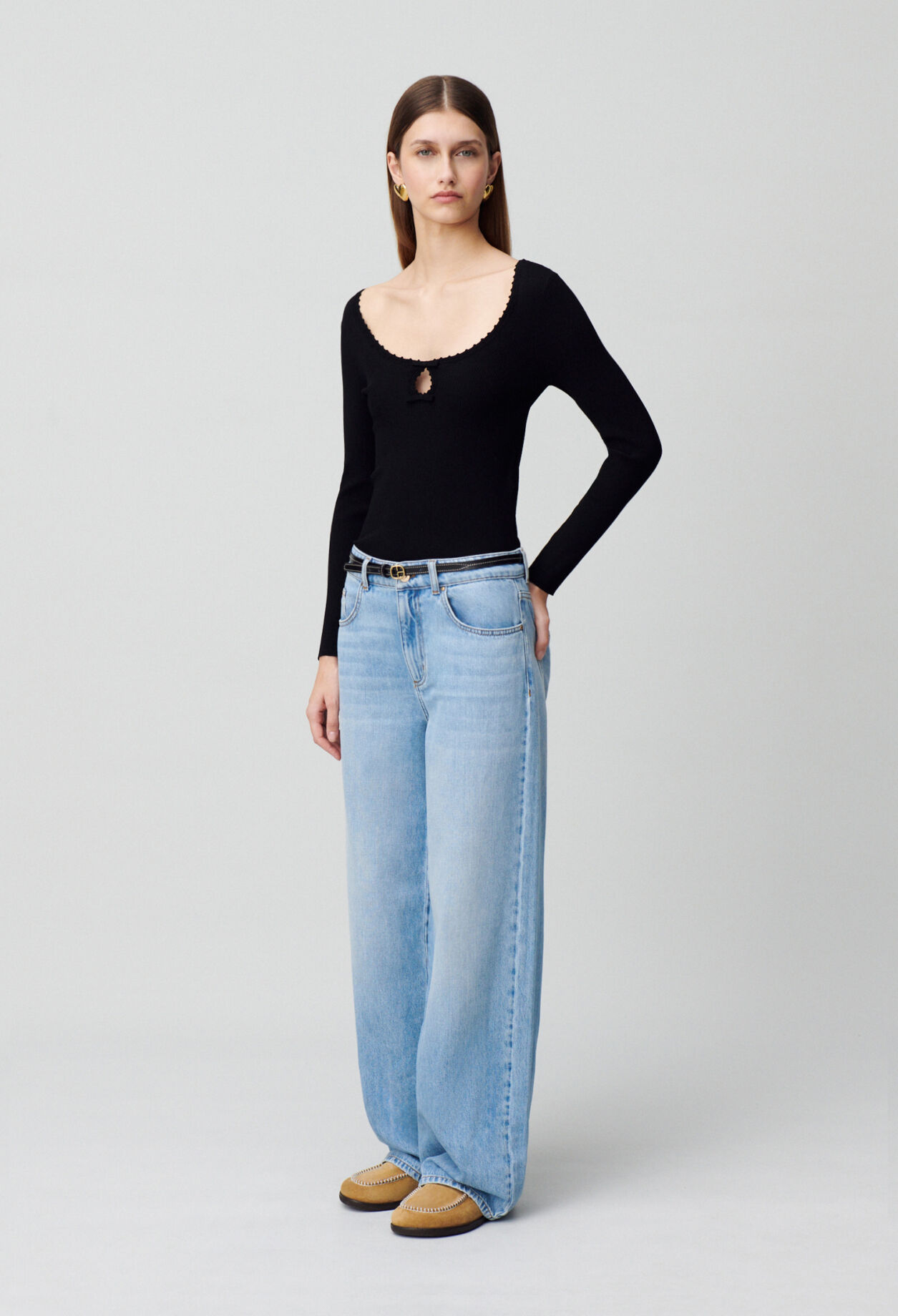 Long sleeve fine knit top