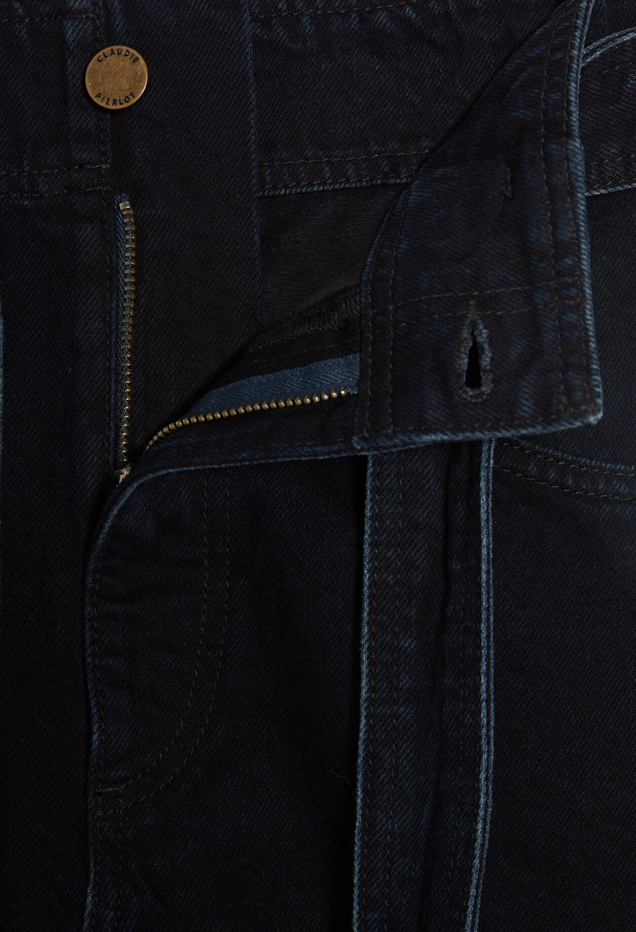 Raw-edged cropped jeans