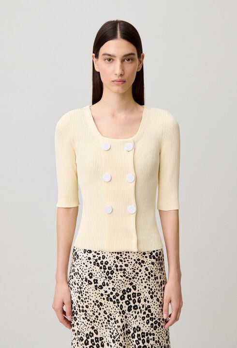 Round neck knitted cardigan