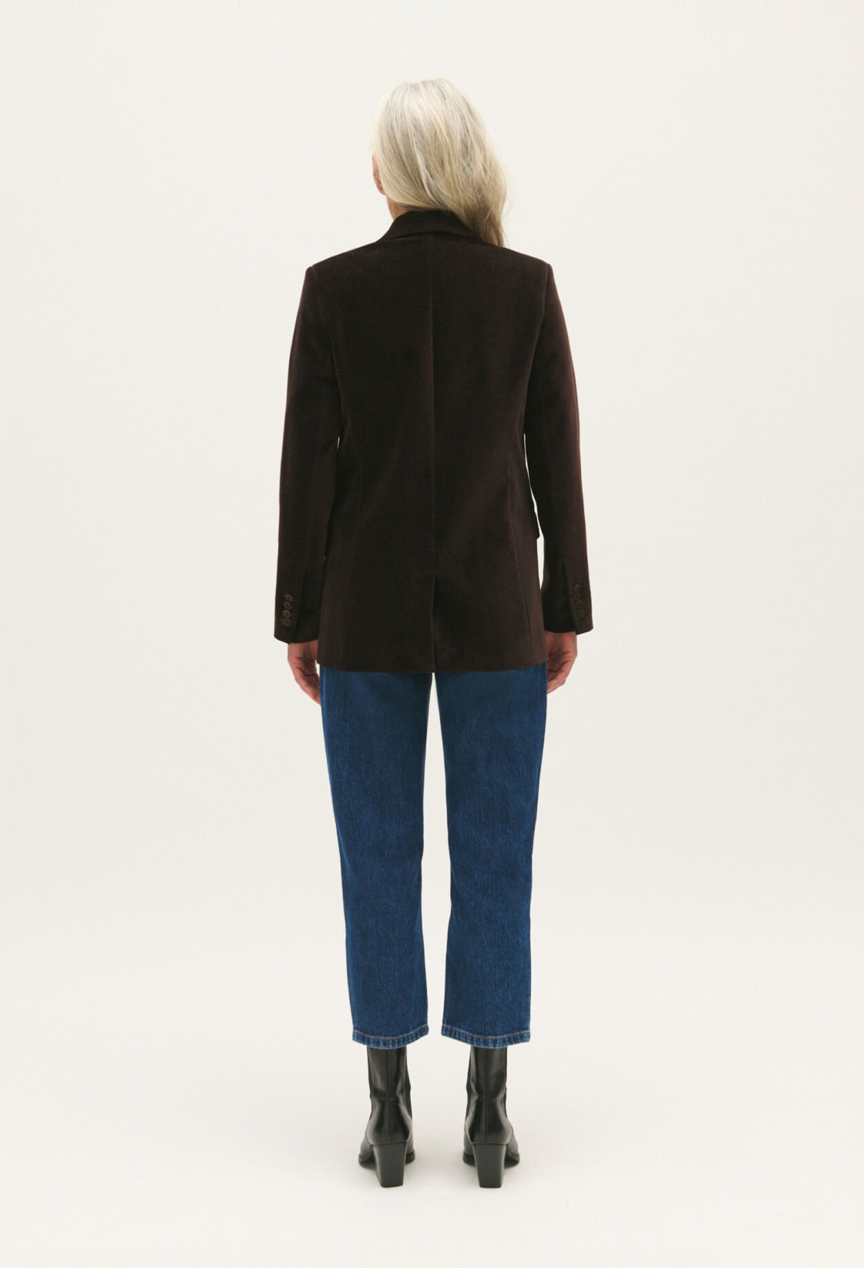 Schokoladenbrauner Blazer aus Samt