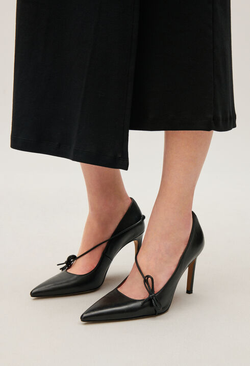 Schwarze Leder-Pumps