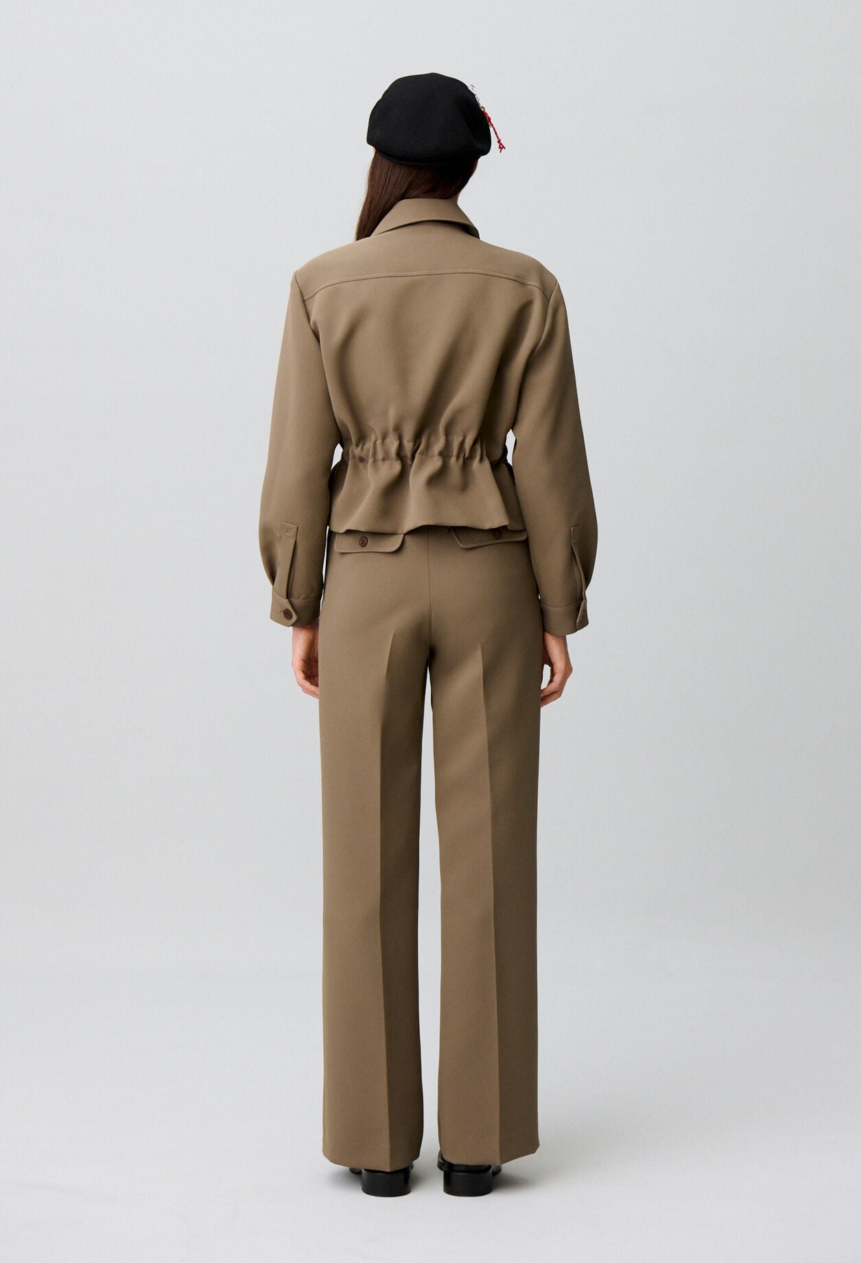 Veste &agrave; basque fleur dor&eacute;s